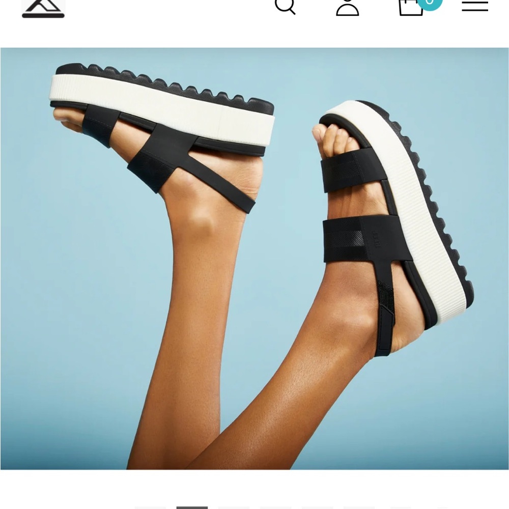 Reef water Vista Higher Black and White Women's platform sandals